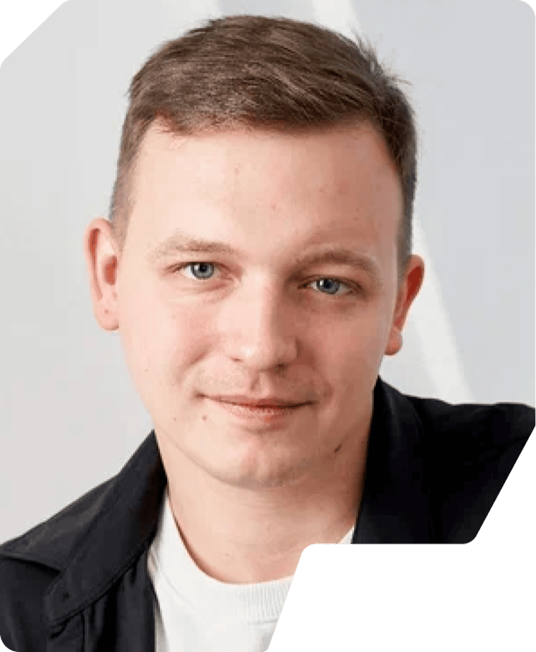 Максим Логинов